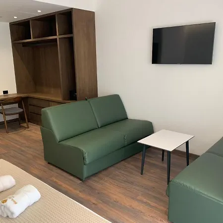 Black Diamond Hotel 4*